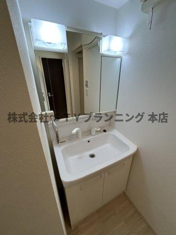 仲介手数料０円！スカイコート松原の独立洗面台