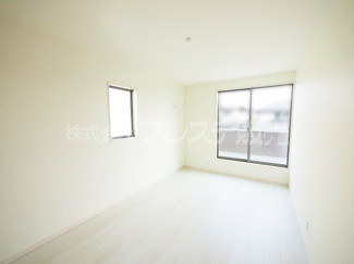 【洋室】 | 奈良市神功５丁目の新築一戸建 全３区画 | 現地写真（３号地２階洋室）