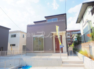 【外観】 | 奈良市神功５丁目の新築一戸建 全３区画 | 現地写真（３号地外観）堂々完成！実際の建物内をご内覧できます♪※現地に係員は常駐しておりません。