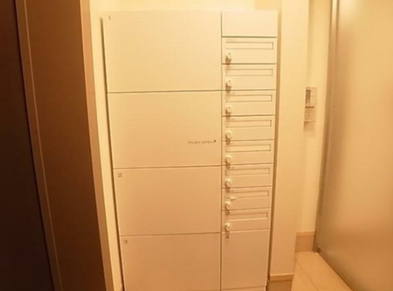 ブルームーンのエントランス