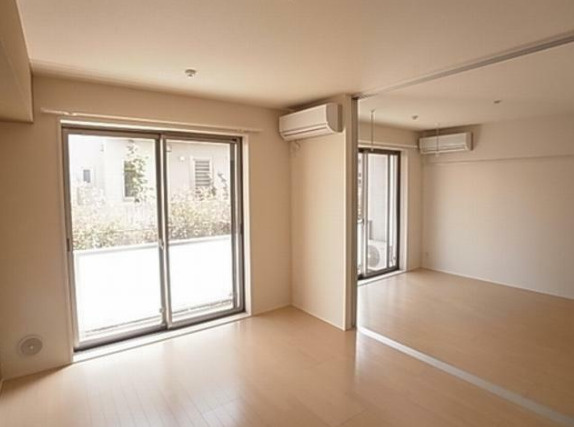 ブルームーンの居間・リビング