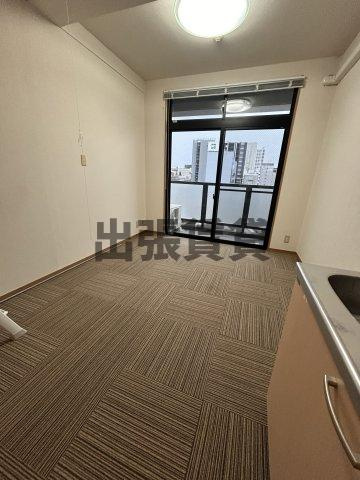 仲介手数料０円！ワイズ東別院の居間・リビング