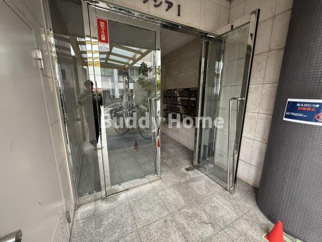 アソシアⅠ番館のエントランス