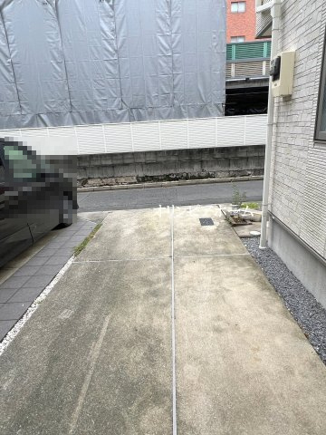 中古戸建　江東区大島１丁目　所有権19.72坪　カースペース付の駐車場