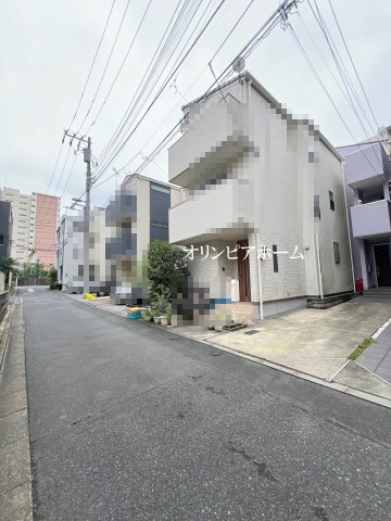 中古戸建　江東区大島１丁目　所有権19.72坪　カースペース付の前面道路含む現地写真