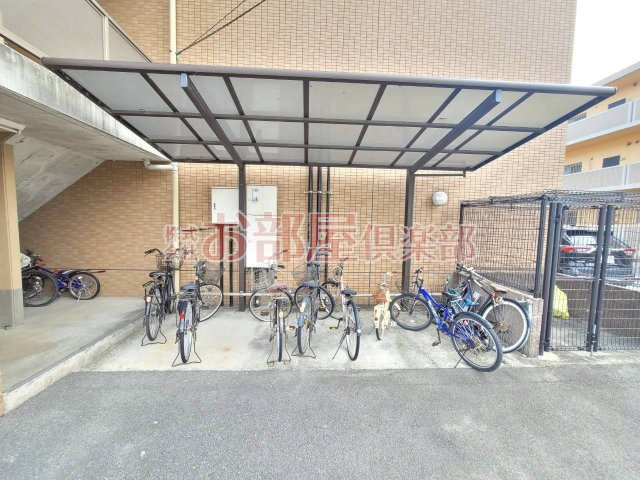 ルネス荒木一番館のその他共用部分|駐輪場があります。