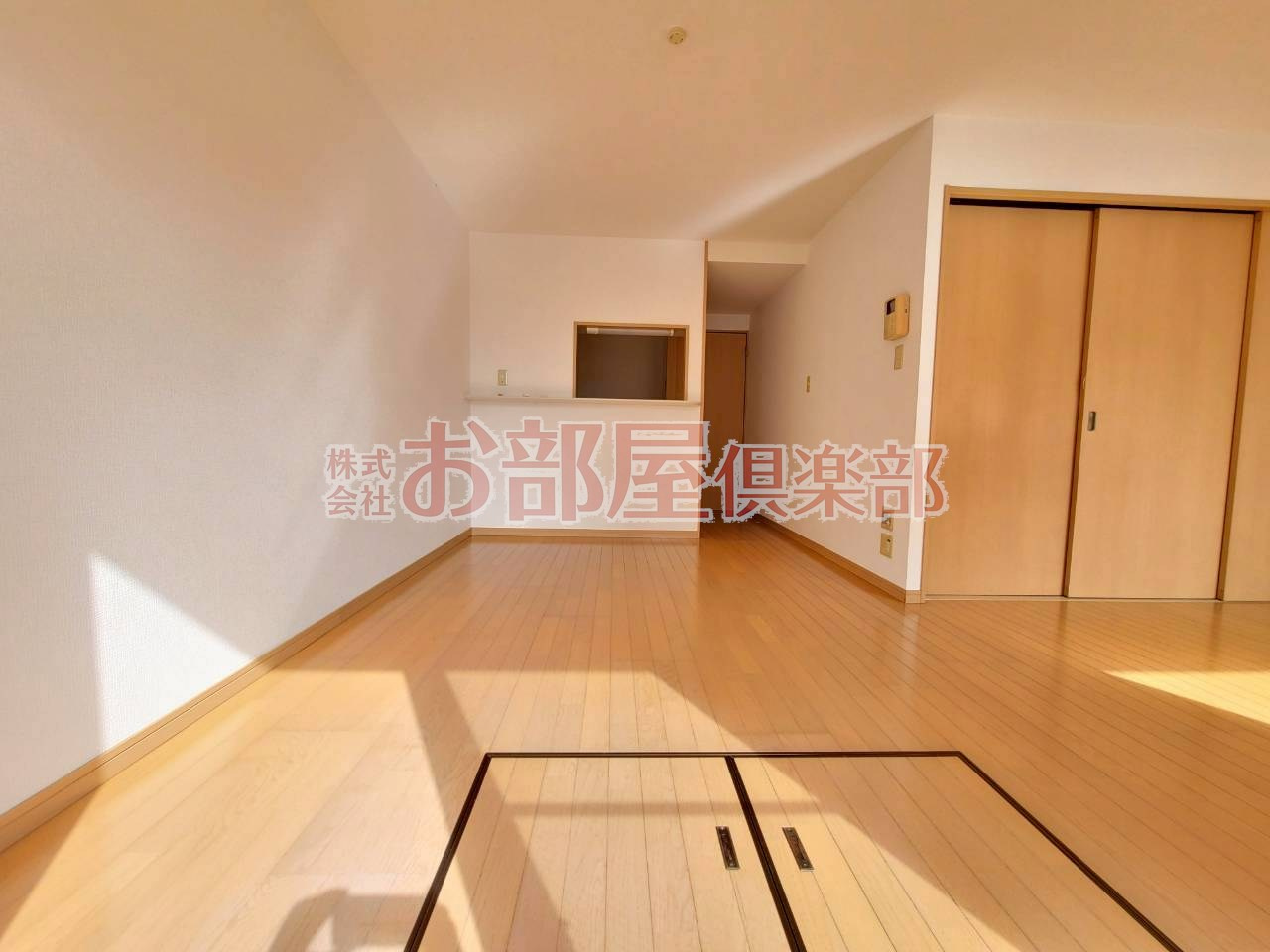 ルネス荒木一番館の居間・リビング|※現況優先
