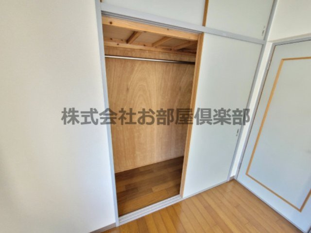 山口第一ビルの収納|こまごまとしたものを収納できそうですね