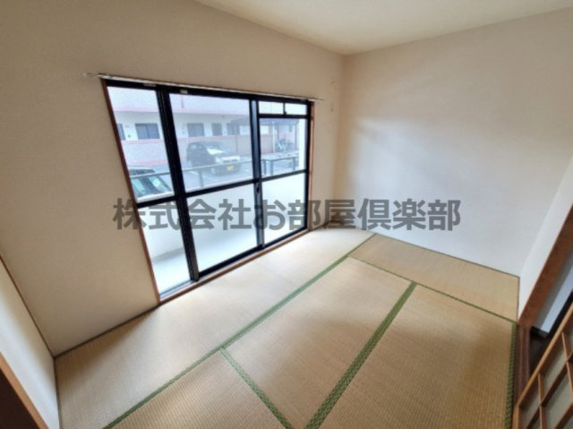 山口第一ビルの和室|和室、ちょっとしたくつろぎスペースにいかがでしょうか