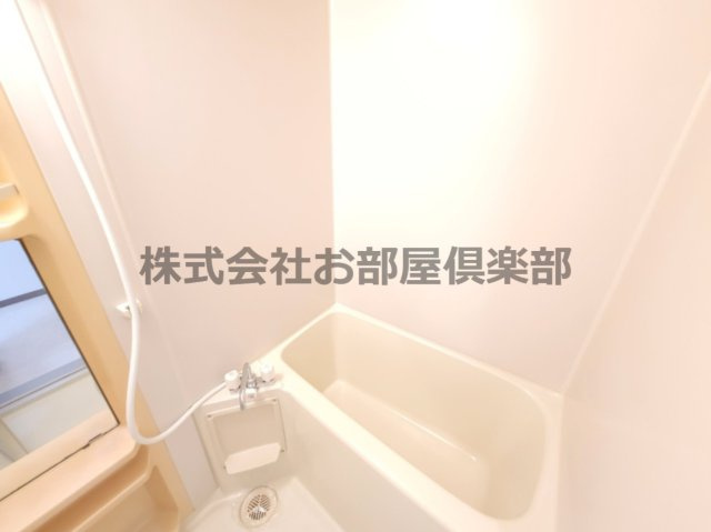 山口第一ビルの浴室|日々の疲れを癒すお風呂付です