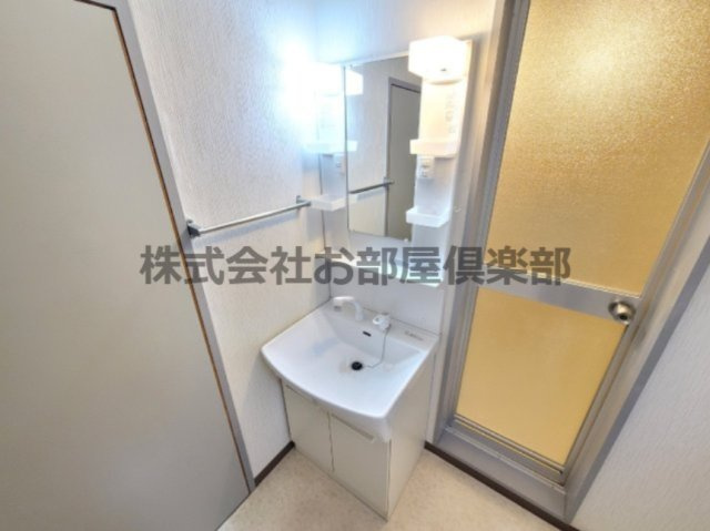 山口第一ビルの独立洗面台|独立洗面台で身支度をすべて済ませてしまいましょう