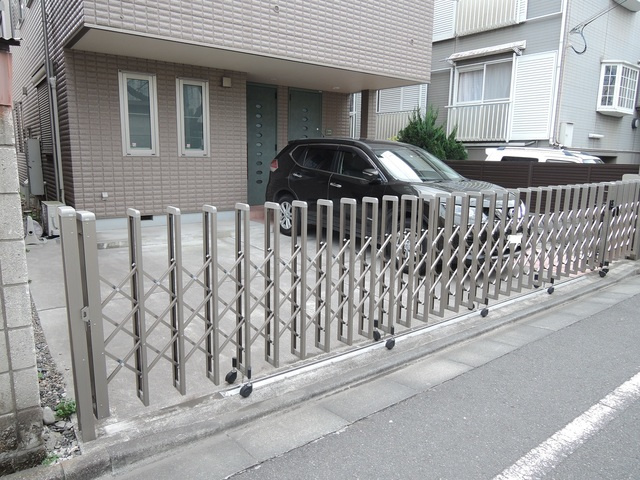 上高田５丁目ヘーベルハウスの駐車場|★敷地内駐車場★サイズ要確認★