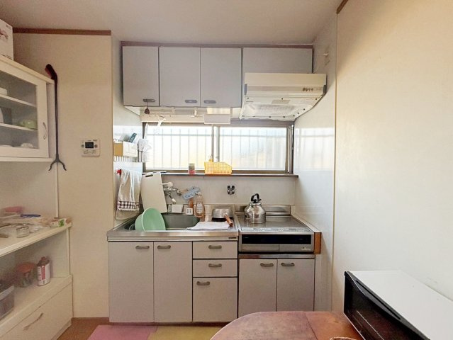 岸和田市尾生町2丁目　中古戸建のキッチン