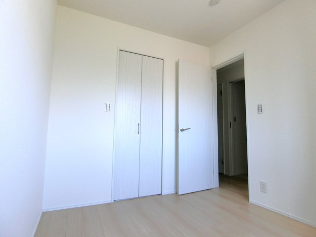 カーム一宮の洋室