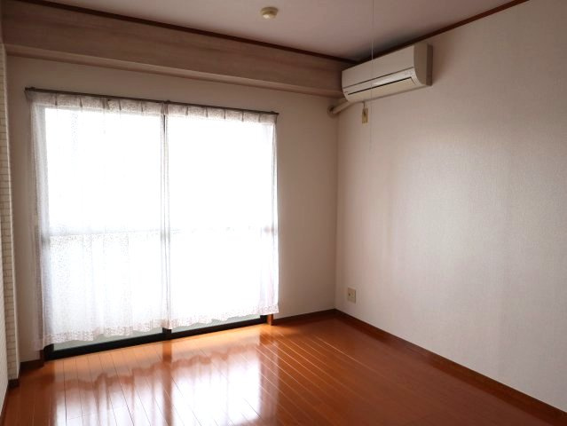 ストーンハイムの洋室