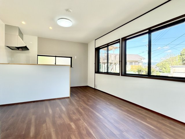 高知市神田　中古戸建ての居間・リビング