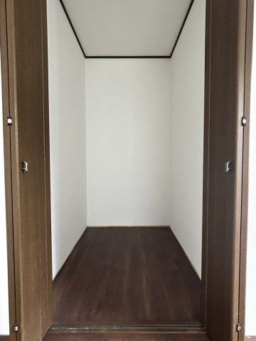 高知市神田　中古戸建ての収納