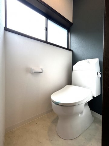 高知市神田　中古戸建てのトイレ|2F