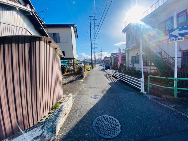 売土地　大垣市八島町　30.42坪の前面道路含む現地写真