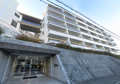 【外観】 | 横浜浦島丘ヒルズ | 総戸数130戸、1996年7月築、管理人は日勤勤務につき管理体制良好です♪