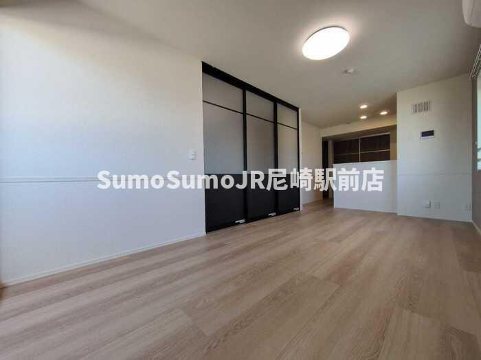 アグレアーブル立花の居間・リビング|こちらのリビングで趣味の時間をお楽しみください