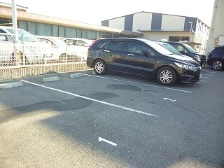 レオネクスト玉手Ⅱの駐車場