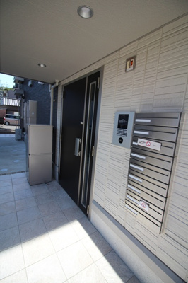 【エントランス】 | D-roomメゾン空港通