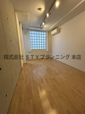 仲介手数料０円！Branche千種公園の居間・リビング