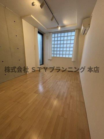 仲介手数料０円！Branche千種公園の居間・リビング