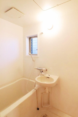 LE CIELの浴室|清潔感のあるお風呂です
※現況優先
