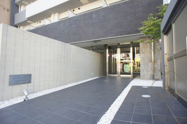 ジュネーゼロイヤルレジデンス梅田東のエントランス