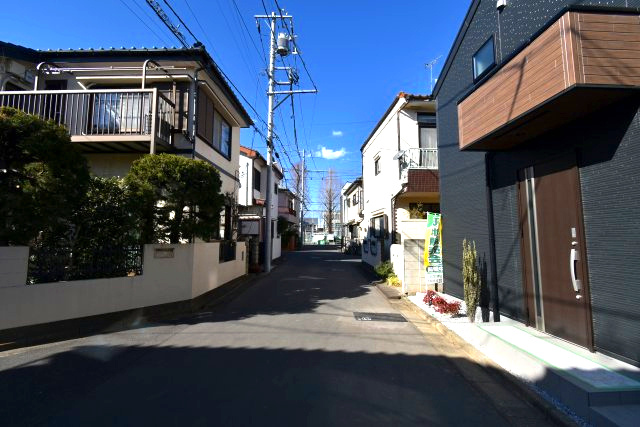 下井草1丁目・新築戸建の前面道路含む現地写真