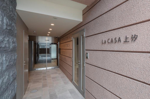 La CASA 上汐のロビー|ゆとりのあるロビーです