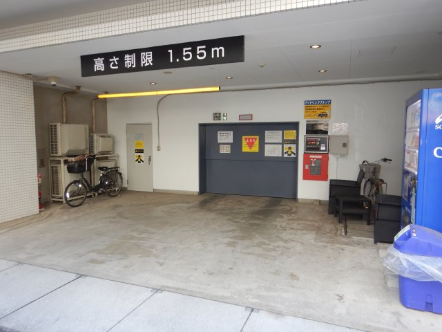 レグノ・グランデ一番町タワーの駐車場
