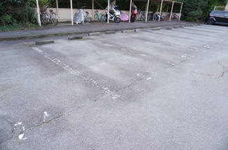 【駐車場】 | 第2アゼリアハイツ | 平置き駐車場