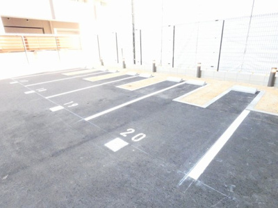【駐車場】 | エスリード栄エステージ