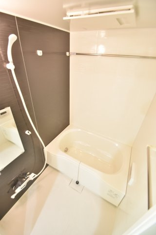 大阪市城東区成育２丁目の賃貸マンションの浴室