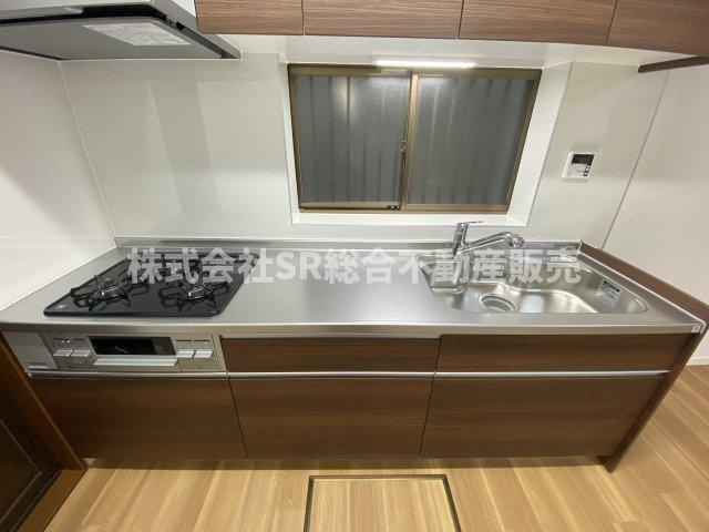 布市町4丁目中古戸建のキッチン|お料理しやすいキッチンです