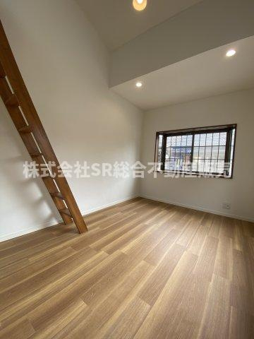 布市町4丁目中古戸建の子供部屋|お子さんのいるうちは子供部屋に使ってはいかがでしょうか