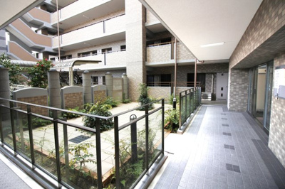 【中庭】 | パデシオン桃山南