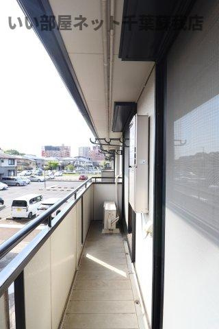 ロイヤル・スクエア　Ａのバルコニー|暖かな日差しのふりそそぐバルコニー