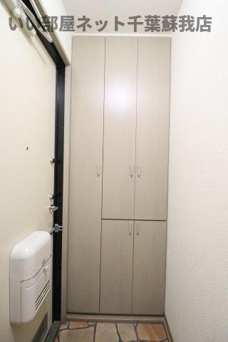 ロイヤル・スクエア　Ａの玄関