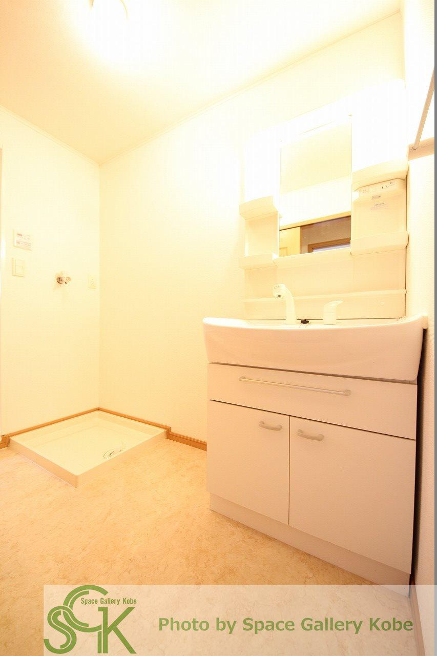 ガーデンヒルズ神戸西の洗面所|※お部屋により仕様が異なる場合があります。