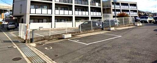 ライトパティオ和泉の駐車場