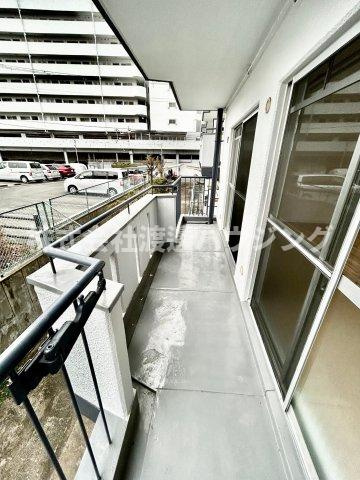 ラヴィオラ桃山台のバルコニー