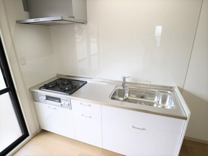 ジュネス・マノアールⅠ　A棟のキッチン|※お部屋により仕様が異なる場合があります※
