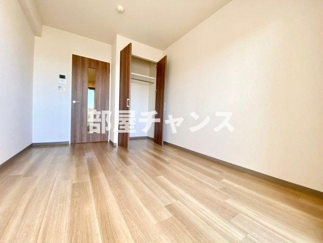 パルティール城西の寝室
