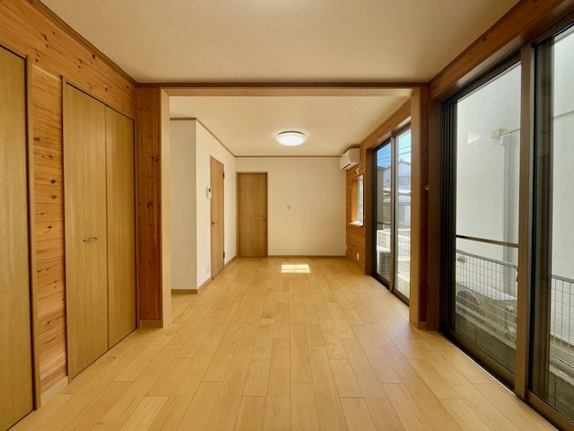 茅ヶ崎市美住町　中古戸建の子供部屋|新規リフォーム完了！10.6帖　洋室