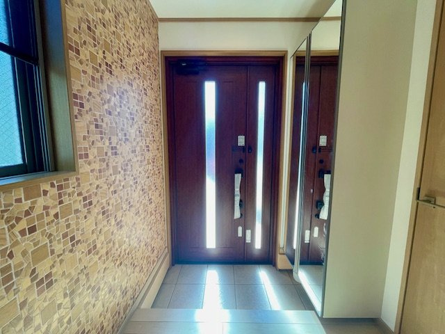 茅ヶ崎市美住町　中古戸建の玄関|新規リフォーム完了！玄関