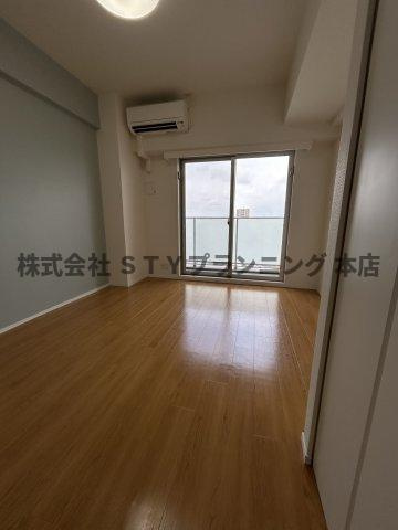 仲介手数料０円！カレント今池の居間・リビング